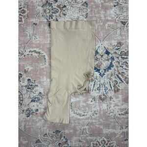 SKIMS Solution Short Left Leg Exposed Size Medium